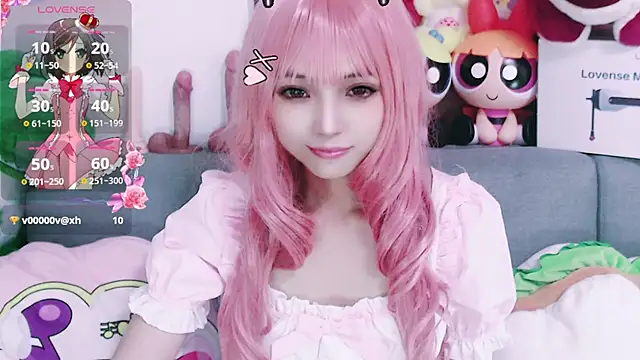 chenenna7 online show from December 22, 2025, 2:14 pm