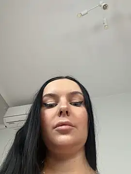 Miss Vic online show from February 28, 2026, 11:28 pm