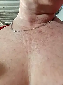 Sexy-Woman-Mature online show from December 18, 2025, 1:28 pm