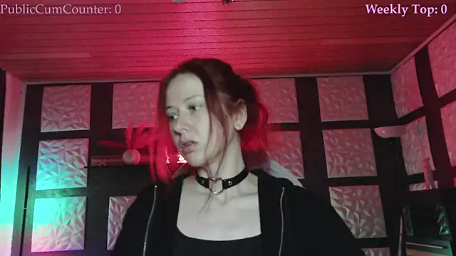 SweetSeraphine online show from December 16, 2025, 7:02 am