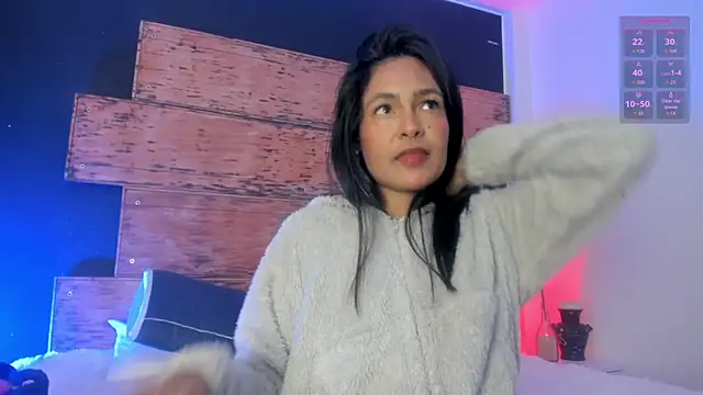 Fernanda liie  online show from May 26, 2026, 12:23 pm