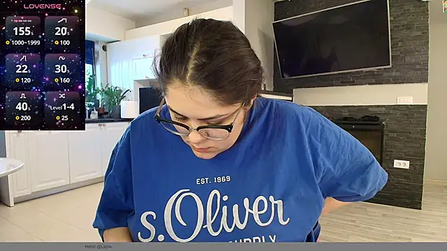 Snapshot of Layla- chatting on February 21, 2025, 10:50 am Layla- online show from February 21, 2025, 10:50 am