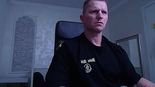 RomeoMalcolm online show from March 16, 2025, 5:25 am