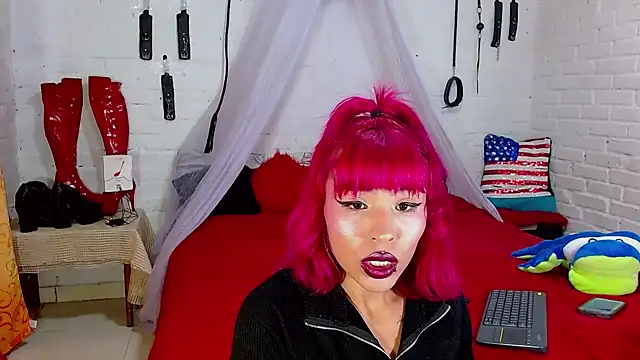 Snapshot of millygrey chatting on September 15, 2025, 3:12 pm millygrey online show from September 15, 2025, 3:12 pm
