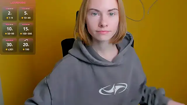 Fiona Night online show from December 20, 2025, 6:31 am