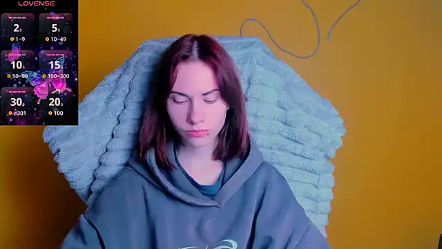 Fiona Night online show from April 19, 2026, 5:18 am