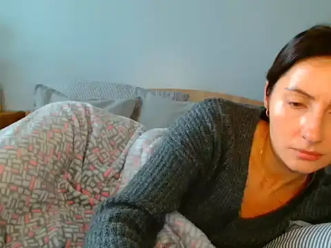 Snapshot of Irina9793 chatting on November 17, 2025, 11:16 am Irina9793 online show from November 17, 2025, 11:16 am