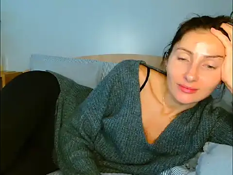 Snapshot of Irina9793 chatting on November 20, 2025, 9:09 am Irina9793 online show from November 20, 2025, 9:09 am