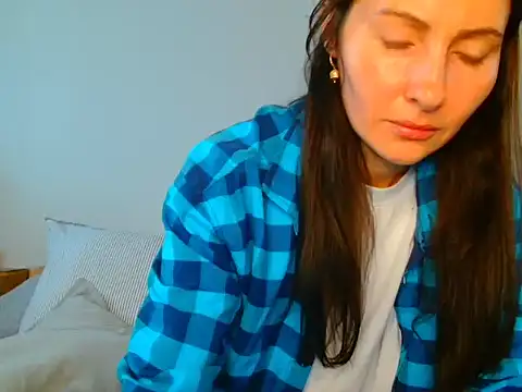 Snapshot of Irina9793 chatting on January 7, 2026, 9:23 am Irina9793 online show from January 7, 2026, 9:23 am