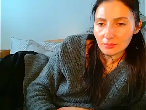 Snapshot of Irina9793 chatting on February 9, 2026, 11:47 am Irina9793 online show from February 9, 2026, 11:47 am