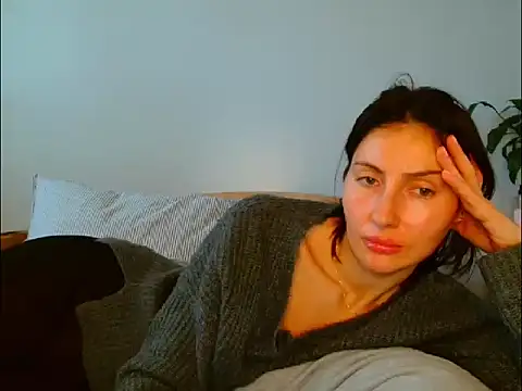 Snapshot of Irina9793 chatting on February 25, 2026, 10:14 am Irina9793 online show from February 25, 2026, 10:14 am