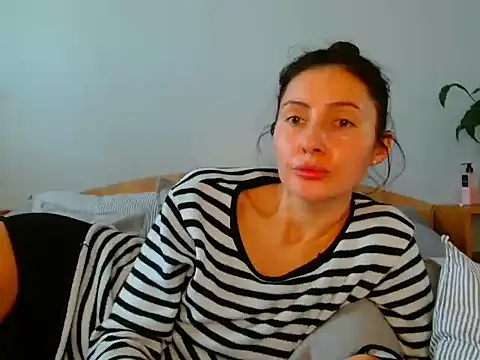 Snapshot of Irina9793 chatting on March 3, 2026, 10:21 am Irina9793 online show from March 3, 2026, 10:21 am