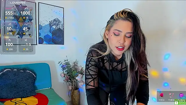 naughty fox girl online show from February 7, 2026, 11:41 pm