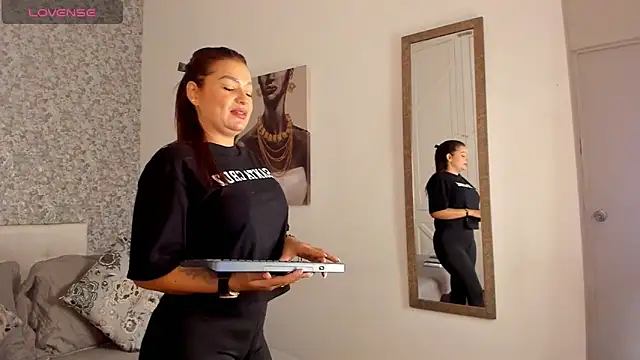 Brendalamar online show from March 20, 2025, 2:08 am