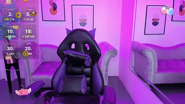 Snapshot of Agatha_luxx chatting on March 19, 2025, 7:49 pm Agatha luxx online show from March 19, 2025, 7:49 pm