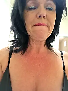 Melody73 online show from February 8, 2026, 4:54 pm