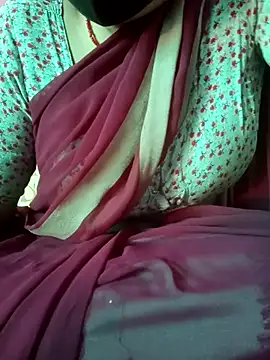 Snapshot of Beautiful_Puja chatting on March 20, 2025, 8:09 am Beautiful Puja online show from March 20, 2025, 8:09 am