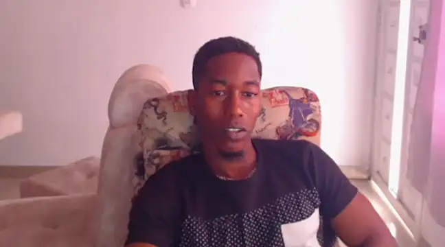 Snapshot of Dreamastercum_ chatting on March 2, 2025, 7:56 pm Dreamastercum online show from March 2, 2025, 7:56 pm