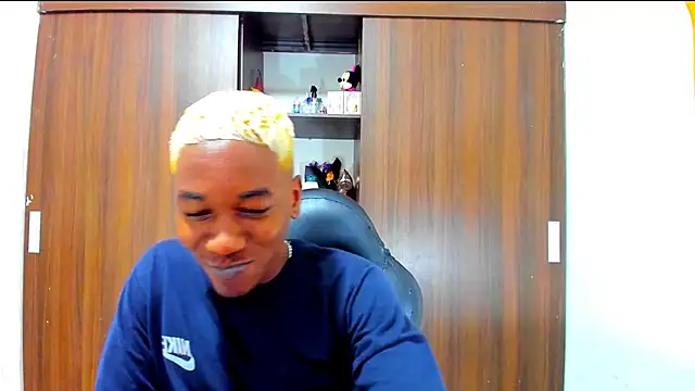 Dreamastercum  online show from December 14, 2025, 10:47 pm