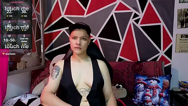 demimoore222 online show from December 16, 2025, 9:31 pm