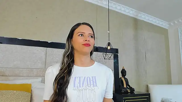 LiliJensen online show from January 13, 2026, 8:47 pm