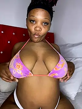 Beyoncex05 online show from October 7, 2025, 7:44 pm