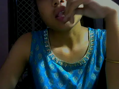 Snapshot of mayra89 chatting on October 20, 2025, 1:06 am mayra89 online show from October 20, 2025, 1:06 am