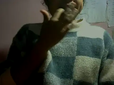 Snapshot of mayra89 chatting on December 5, 2025, 2:47 pm mayra89 online show from December 5, 2025, 2:47 pm