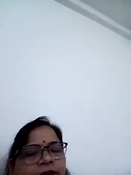 Snapshot of Neha-Bhabhi-Rasily chatting on September 9, 2025, 7:02 pm Neha-Bhabhi-Rasily online show from September 9, 2025, 7:02 pm