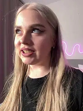 April Vancee online show from March 20, 2025, 3:04 pm