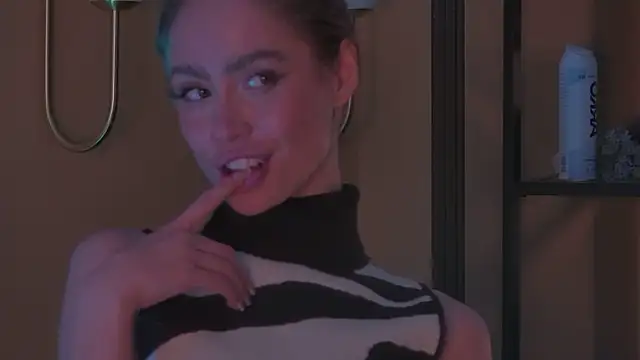 Snapshot of Amanda_River chatting on November 13, 2025, 11:20 am Amanda River online show from November 13, 2025, 11:20 am