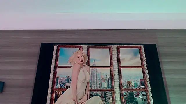 SashaNova online show from October 10, 2025, 5:17 am