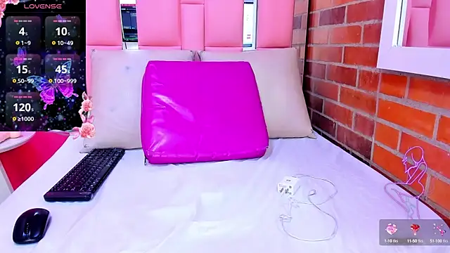 Snapshot of malu_hot69 chatting on March 22, 2025, 11:42 am malu hot69 online show from March 22, 2025, 11:42 am