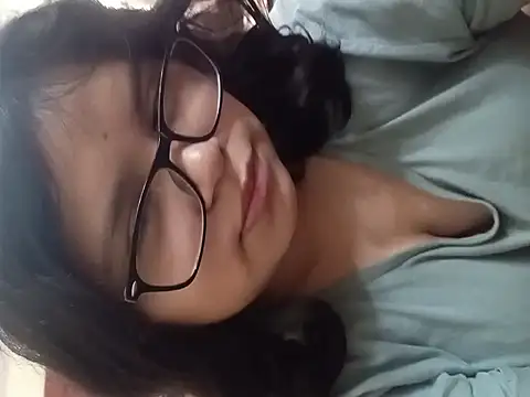 Snapshot of Maferyale chatting on February 27, 2026, 6:19 pm Maferyale online show from February 27, 2026, 6:19 pm