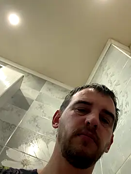 Maxpeins online show from December 15, 2025, 11:03 am