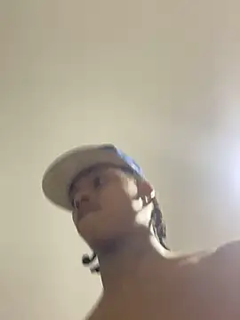 kyle ivo00 online show from March 6, 2025, 2:51 pm