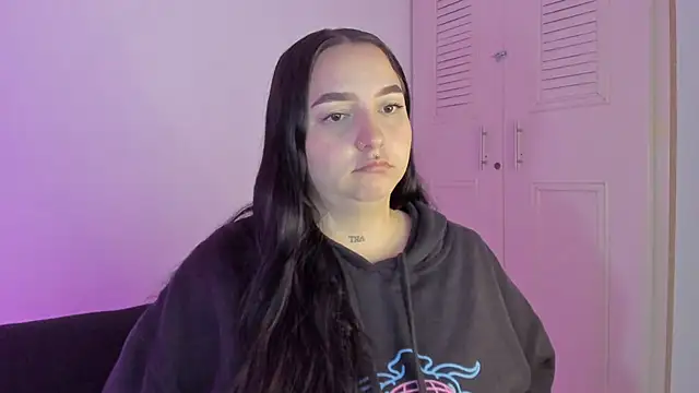 Celestte online show from October 5, 2025, 2:32 am