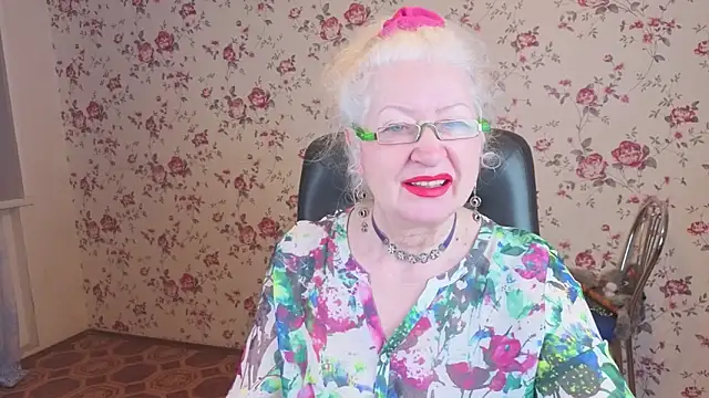 Maya Mayflower online show from January 7, 2026, 3:20 am