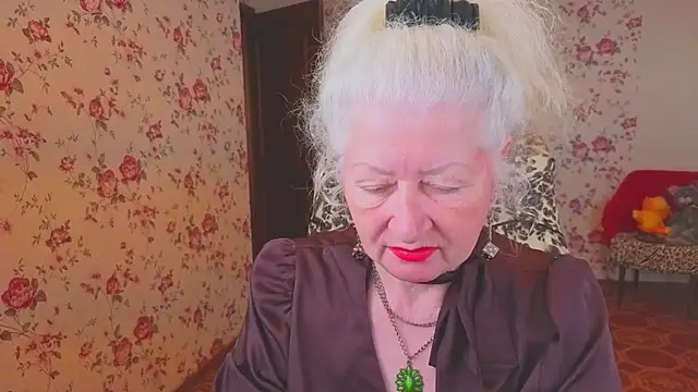 Maya Mayflower online show from June 5, 2026, 3:35 am