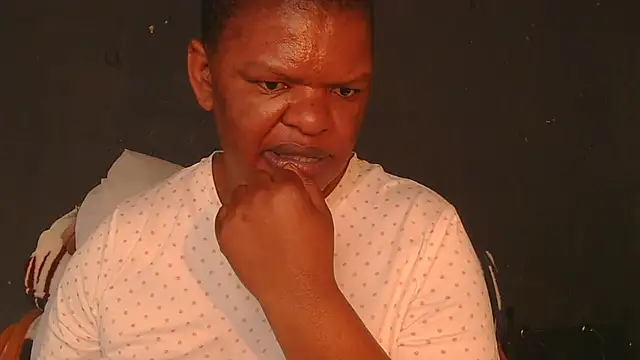 Snapshot of ebony_rose11 chatting on July 6, 2026, 6:32 am ebony rose11 online show from July 6, 2026, 6:32 am
