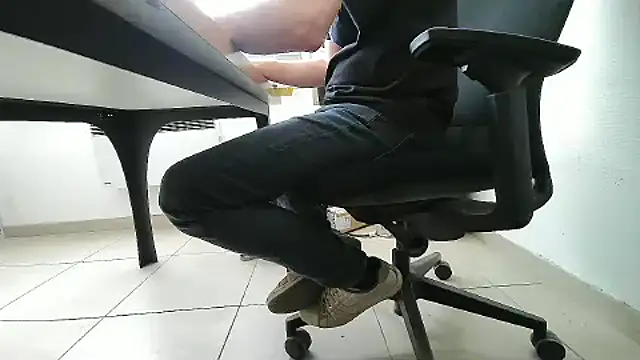 GM51-1988 online show from September 19, 2025, 2:29 pm