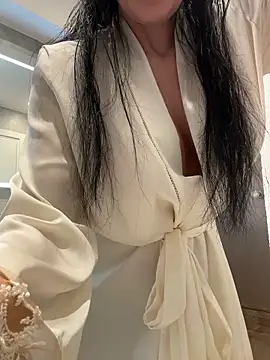 Vanessao1 online show from April 1, 2026, 6:36 am