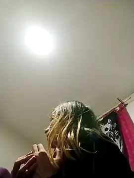 KratosAfroditacs online show from April 14, 2026, 2:39 am