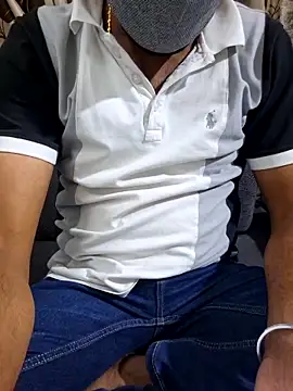 Decant Ruhi143 online show from September 19, 2025, 10:27 am