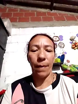 Antonela45 online show from December 19, 2025, 1:23 am