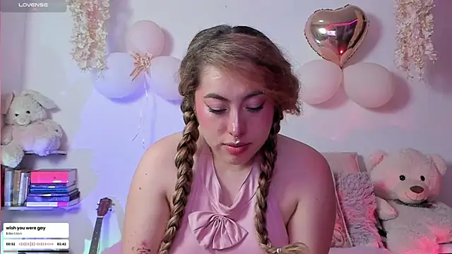 julieta cooper20 online show from February 20, 2026, 3:58 am