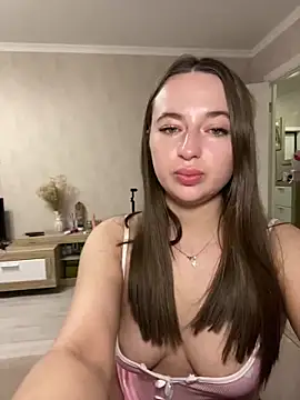Snapshot of AlisaQSky chatting on April 25, 2026, 6:49 pm AlisaQSky online show from April 25, 2026, 6:49 pm