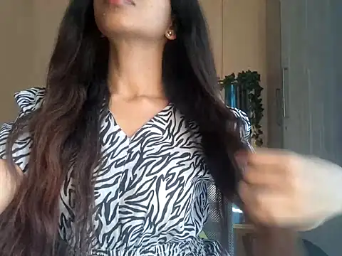 Queen Ayeshaa online show from March 14, 2025, 9:46 am