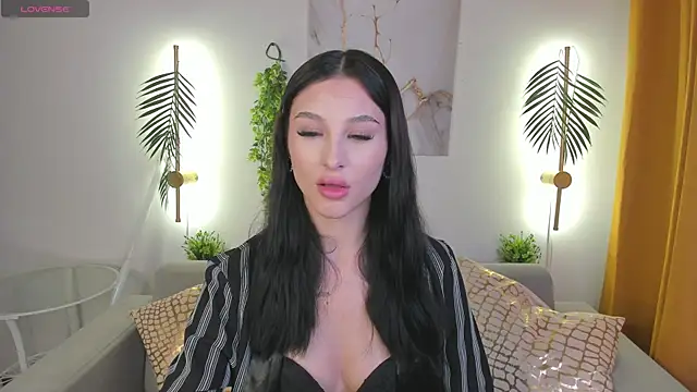 Erika Flame online show from October 11, 2025, 12:47 pm
