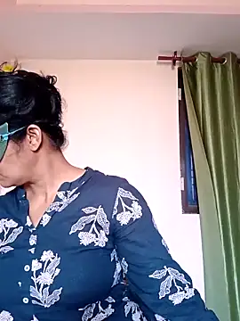 Ronak kaur online show from April 19, 2026, 3:50 am